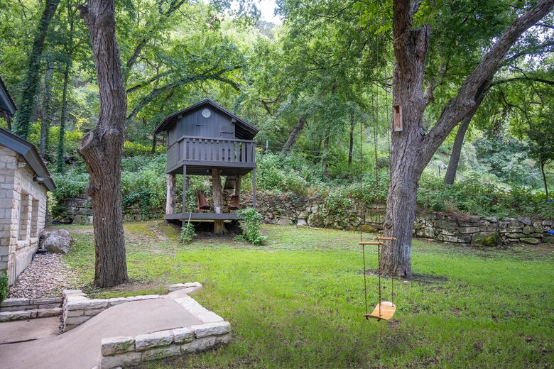 Mustard Seed with Private Dock - Austin, Texas