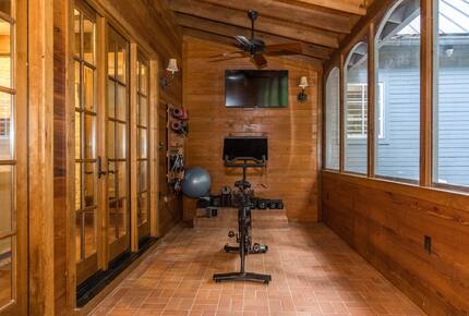 Mustard Seed with Private Dock - Austin, Texas