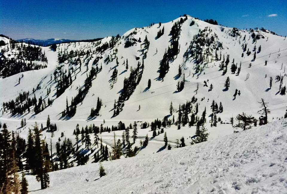 Luxury Ski-in-Ski-out Palisades Tahoe Village Retreat | With Mountain & Plaza Views - Olympic Valley, California