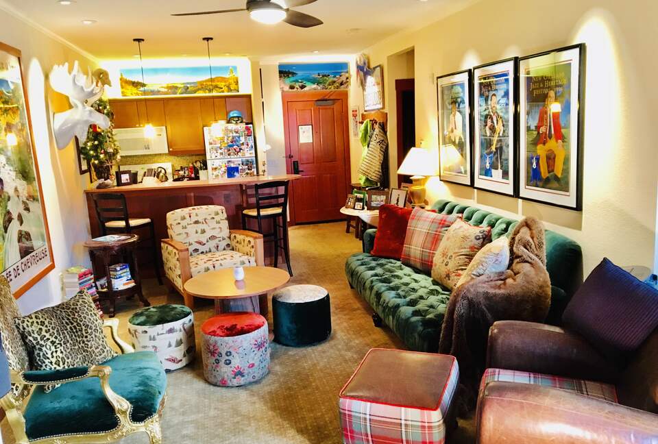 Luxury Ski-in-Ski-out Palisades Tahoe Village Retreat | With Mountain & Plaza Views - Olympic Valley, California