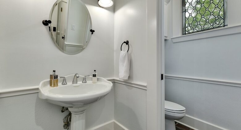 Mustard Seed with Private Dock - Austin, Texas