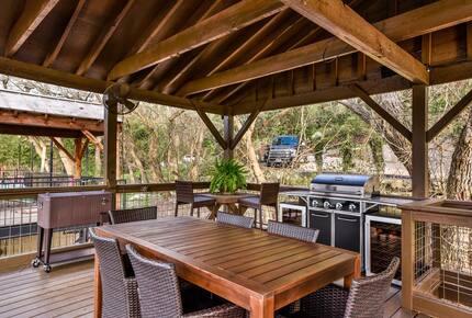 Mustard Seed with Private Dock - Austin, Texas