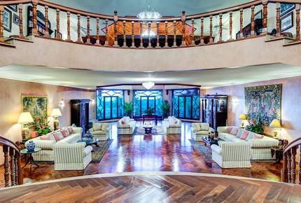 El Castillo de Esparza - Esparza, Costa Rica