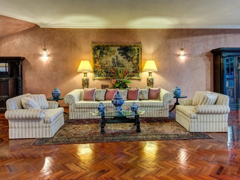 El Castillo de Esparza - Esparza, Costa Rica