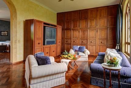 El Castillo de Esparza - Esparza, Costa Rica