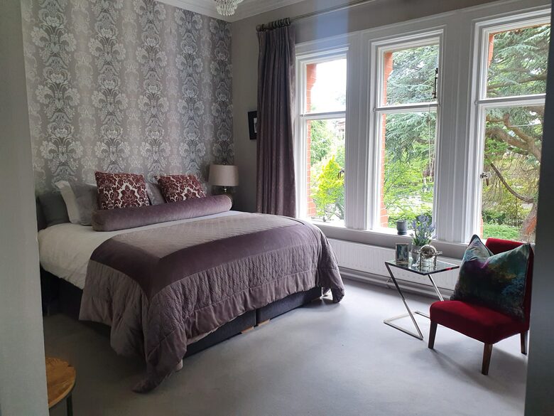 Kylemore - Bray, Ireland