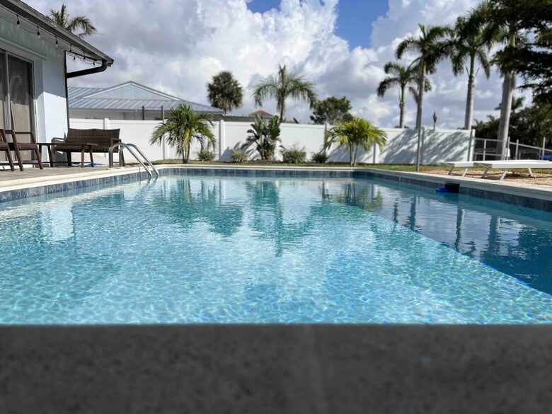 Little Piece of Heaven | Direct gulf access - Cape Coral, Florida