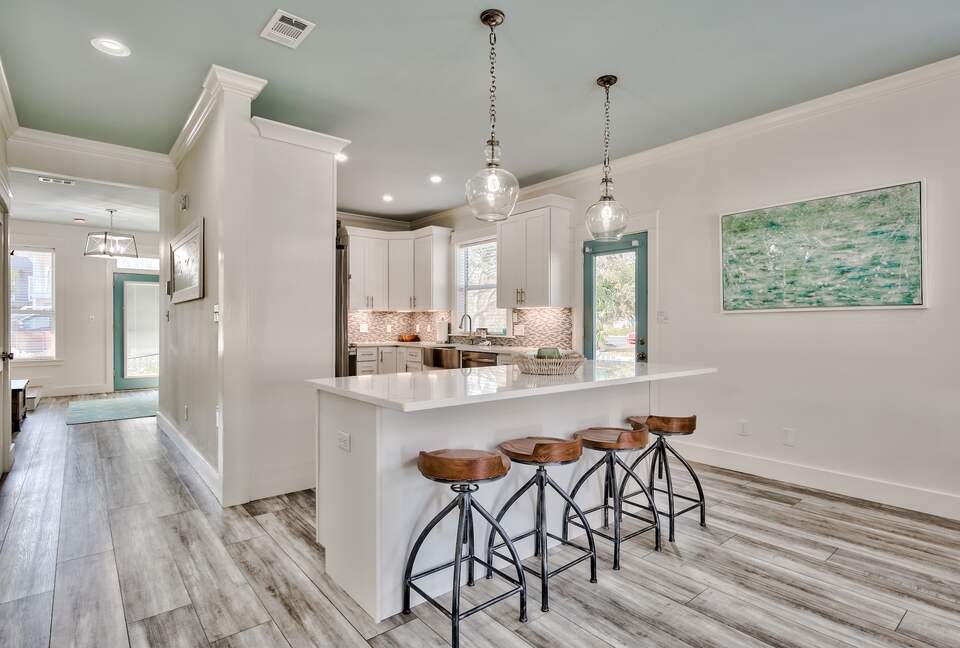 Destin Getaway | Heated Pool | Hot Tub | Golf Cart |Beach Service I Bikes - Destin, Florida