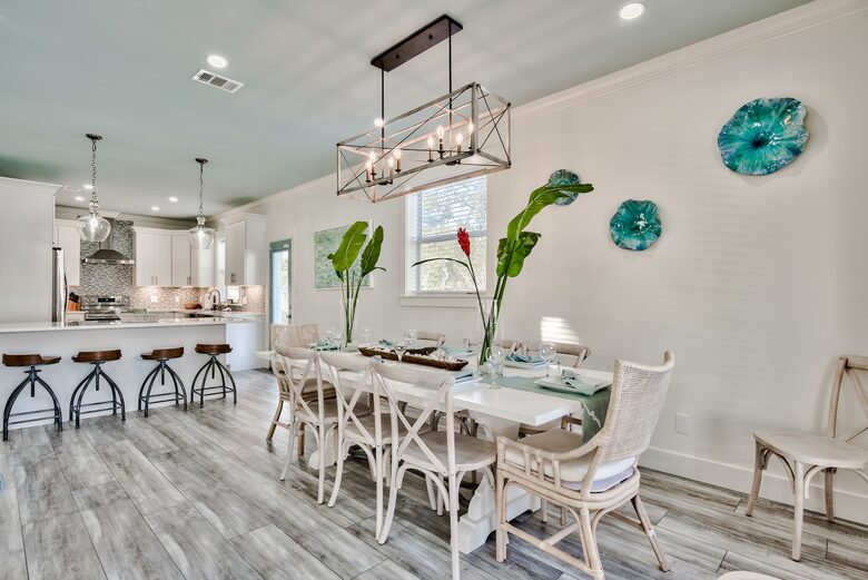 Destin Getaway | Heated Pool | Hot Tub | Golf Cart |Beach Service I Bikes - Destin, Florida