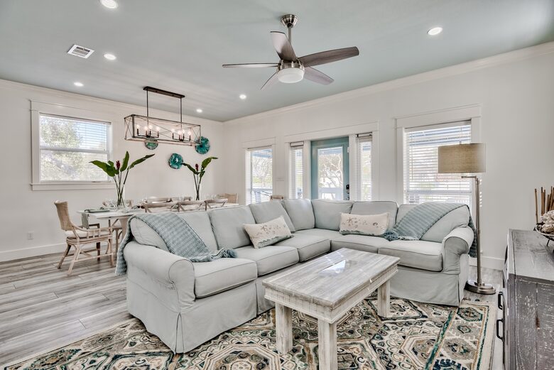 Destin Getaway | Heated Pool | Hot Tub | Golf Cart |Beach Service I Bikes - Destin, Florida