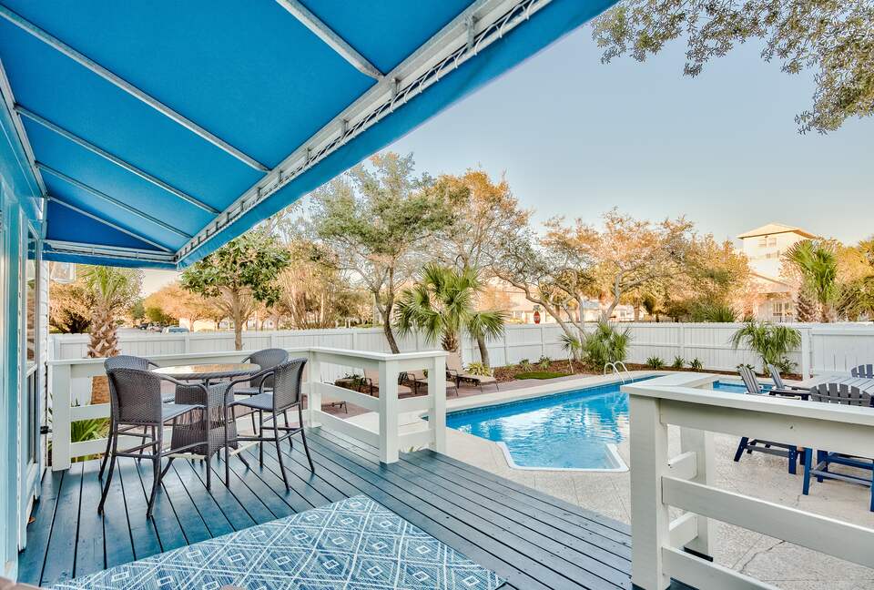 Destin Getaway | Heated Pool | Hot Tub | Golf Cart |Beach Service I Bikes - Destin, Florida