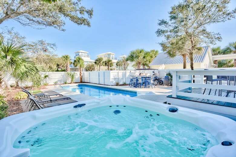 Destin Getaway | Heated Pool | Hot Tub | Golf Cart |Beach Service I Bikes - Destin, Florida
