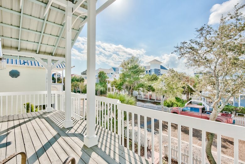 Destin Getaway | Heated Pool | Hot Tub | Golf Cart |Beach Service I Bikes - Destin, Florida