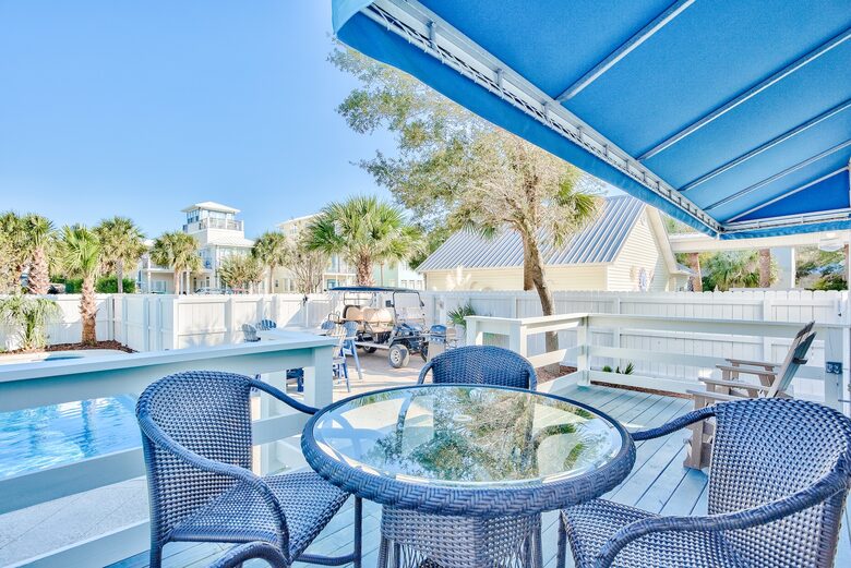 Destin Getaway | Heated Pool | Hot Tub | Golf Cart |Beach Service I Bikes - Destin, Florida
