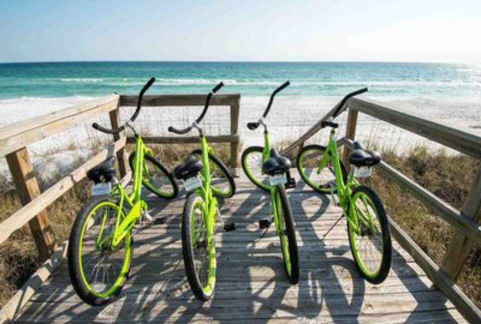 Destin Getaway | Heated Pool | Hot Tub | Golf Cart |Beach Service I Bikes - Destin, Florida