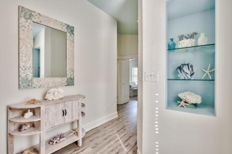 Destin Getaway | Heated Pool | Hot Tub | Golf Cart |Beach Service I Bikes - Destin, Florida