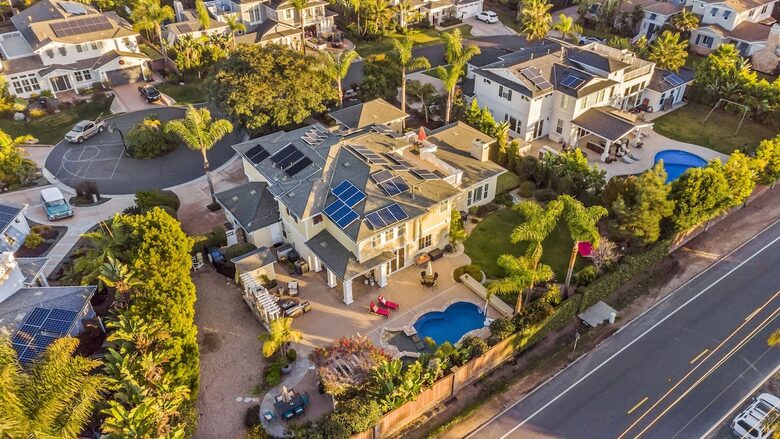 Stunning Resort Home | Pool | Hot Tub | Games - Encinitas, California