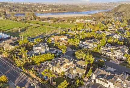 Stunning Resort Home | Pool | Hot Tub | Games - Encinitas, California