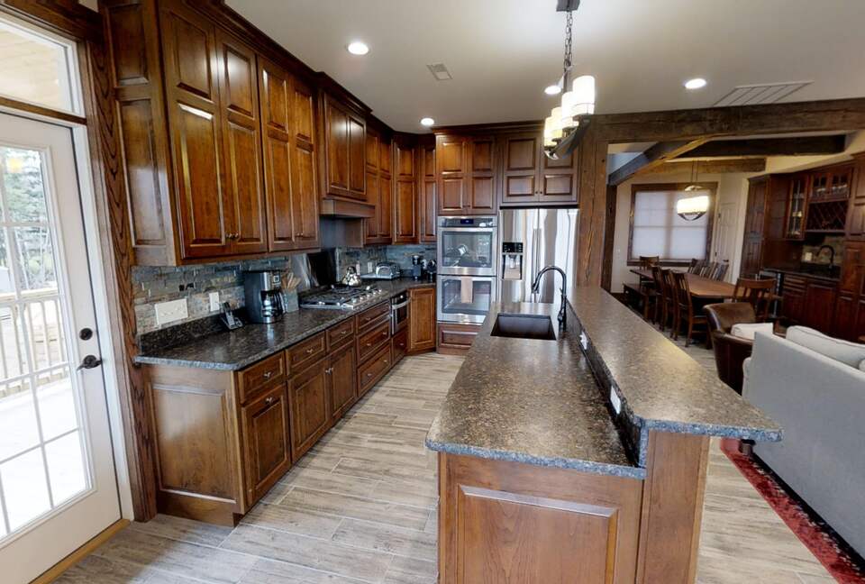 Black Bear Crossing #21 | Slopeside with Great Ski Trail Views - Snowshoe, West Virginia