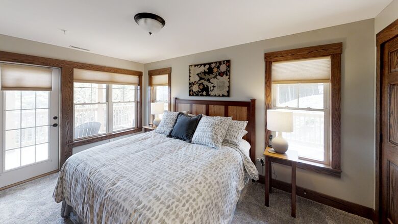 Black Bear Crossing #21 | Slopeside with Great Ski Trail Views - Snowshoe, West Virginia