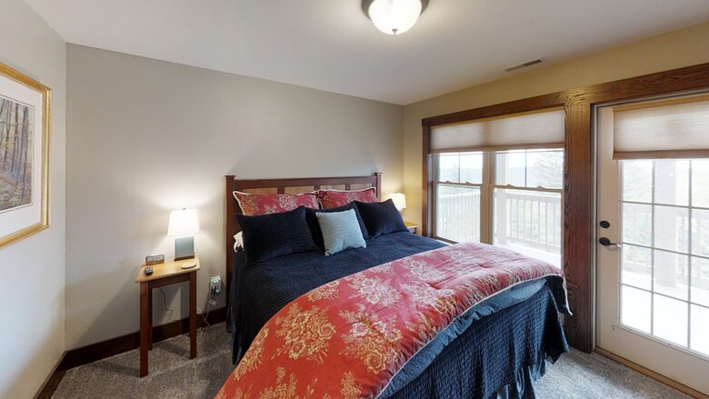 Black Bear Crossing #21 | Slopeside with Great Ski Trail Views - Snowshoe, West Virginia