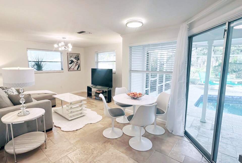 Sarasota Holiday House | Siesta Key Beach 5 Min Away - Sarasota, Florida