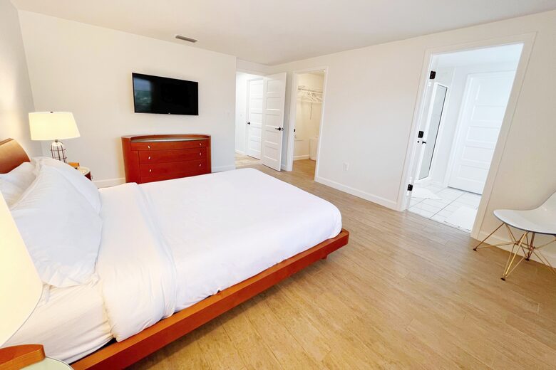 Sarasota Holiday House | Siesta Key Beach 5 Min Away - Sarasota, Florida