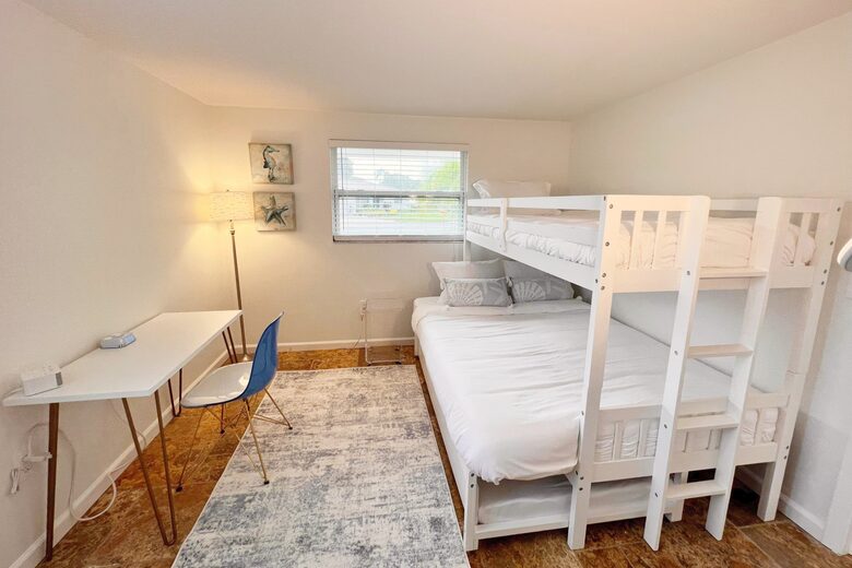 Sarasota Holiday House | Siesta Key Beach 5 Min Away - Sarasota, Florida