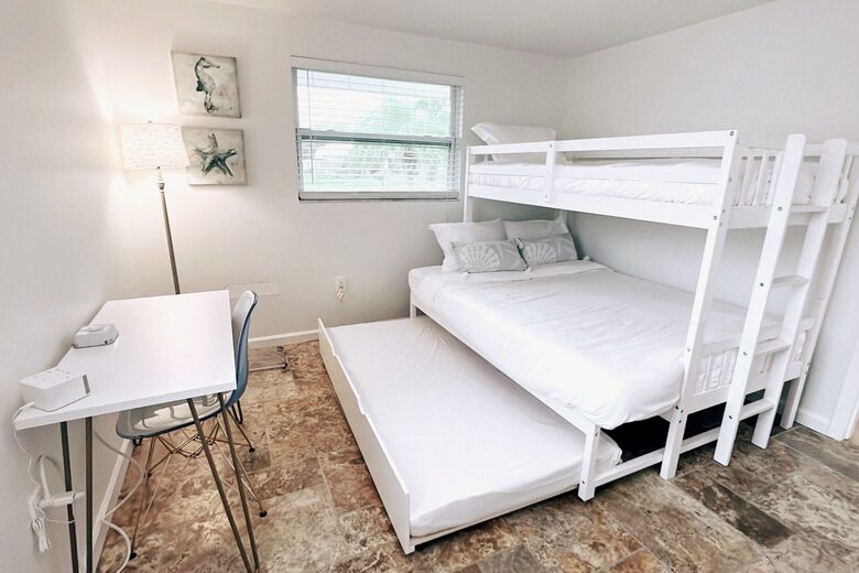 Sarasota Holiday House | Siesta Key Beach 5 Min Away - Sarasota, Florida