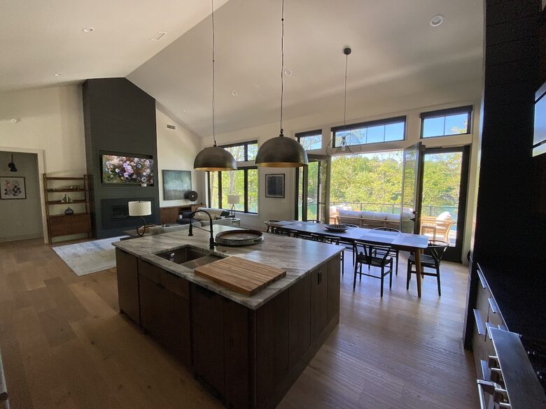 Stunning New Lake Keowee Contemporary Waterfront Home! - Six Mile, South Carolina