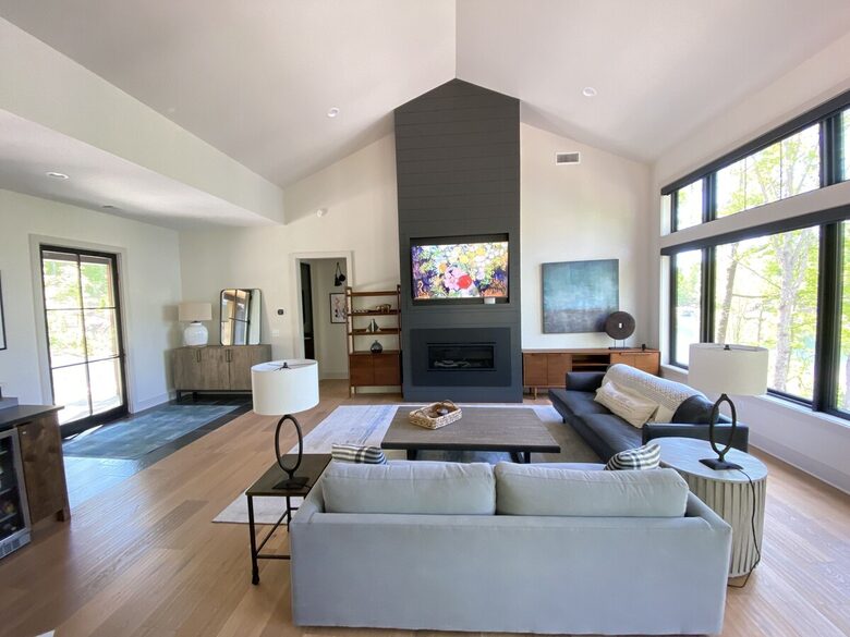 Stunning New Lake Keowee Contemporary Waterfront Home! - Six Mile, South Carolina