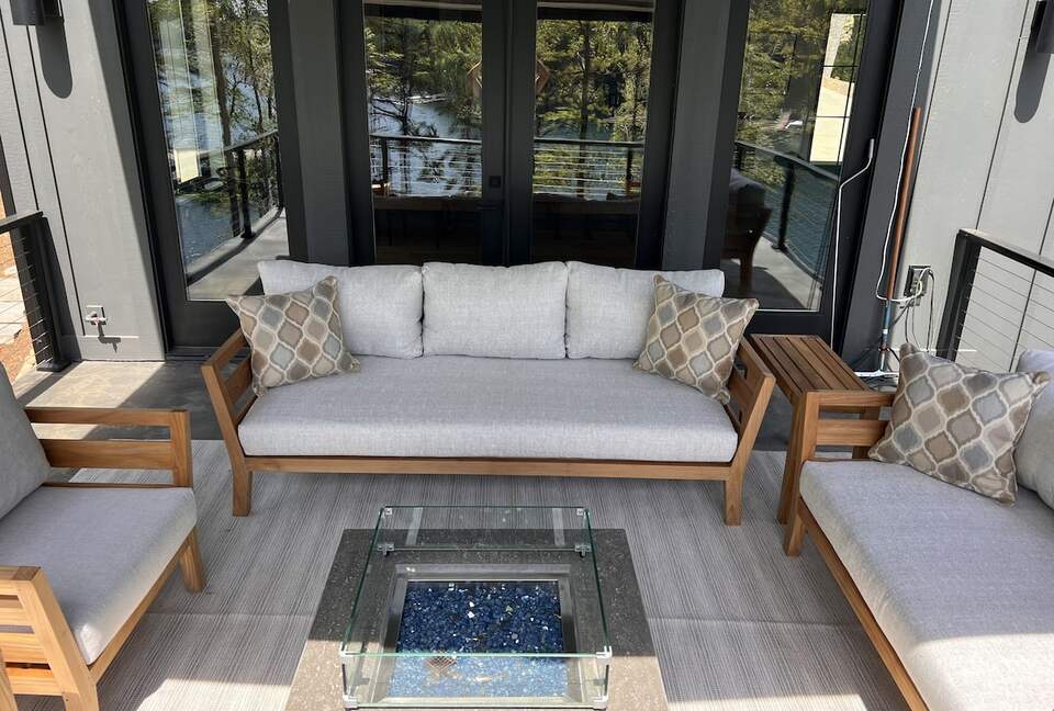 Stunning New Lake Keowee Contemporary Waterfront Home! - Six Mile, South Carolina