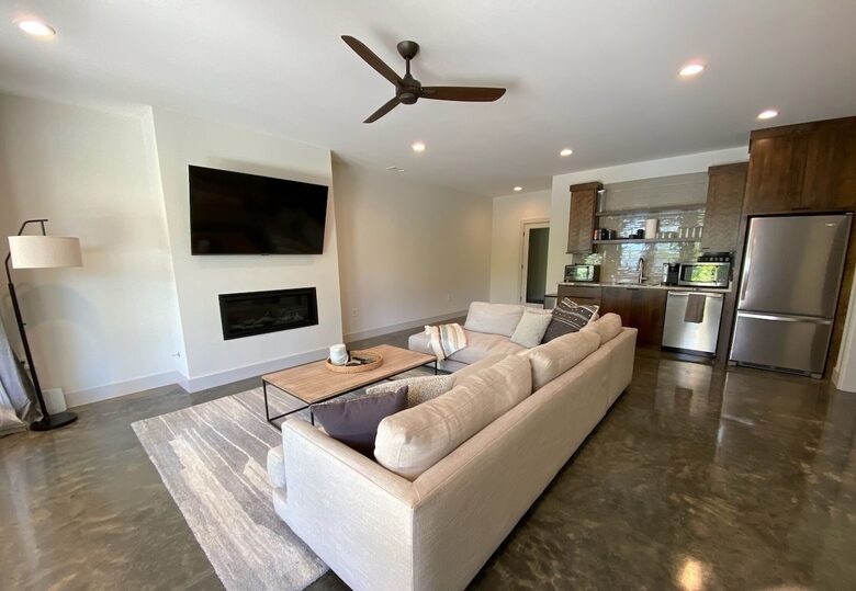 Stunning New Lake Keowee Contemporary Waterfront Home! - Six Mile, South Carolina