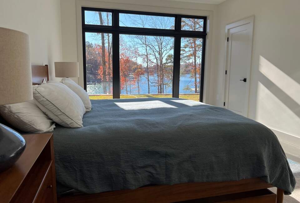 Stunning New Lake Keowee Contemporary Waterfront Home! - Six Mile, South Carolina