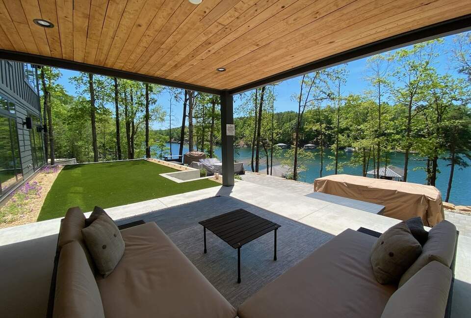 Stunning New Lake Keowee Contemporary Waterfront Home! - Six Mile, South Carolina