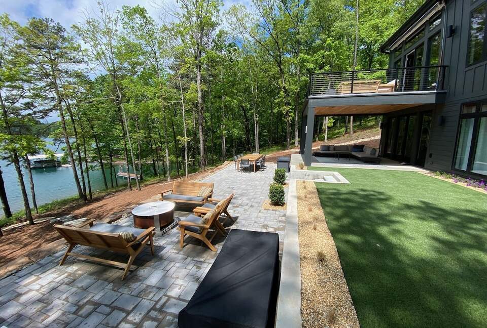 Stunning New Lake Keowee Contemporary Waterfront Home! - Six Mile, South Carolina