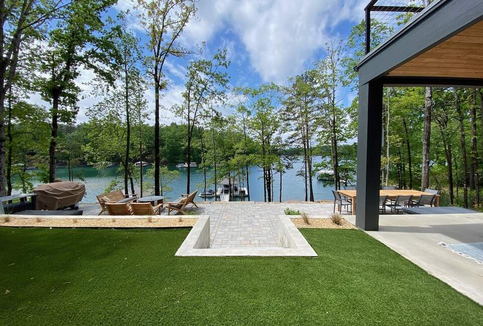 Stunning New Lake Keowee Contemporary Waterfront Home! - Six Mile, South Carolina