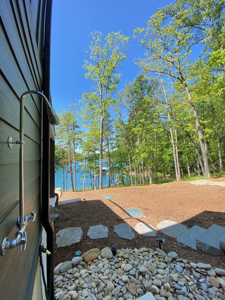 Stunning New Lake Keowee Contemporary Waterfront Home! - Six Mile, South Carolina
