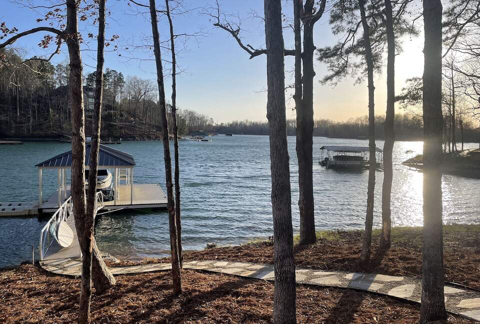 Stunning New Lake Keowee Contemporary Waterfront Home! - Six Mile, South Carolina