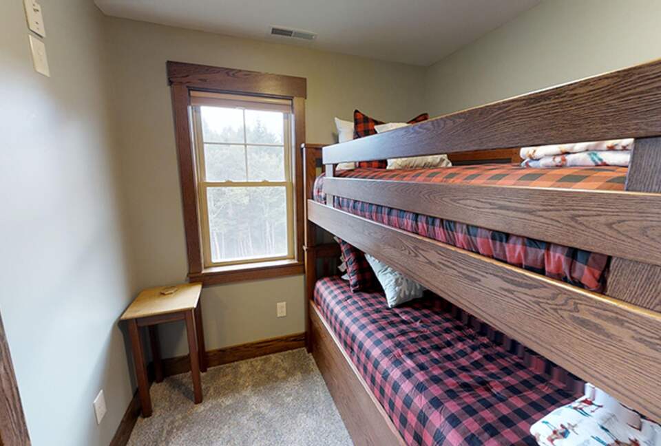 Black Bear Crossing #21 | Slopeside with Great Ski Trail Views - Snowshoe, West Virginia