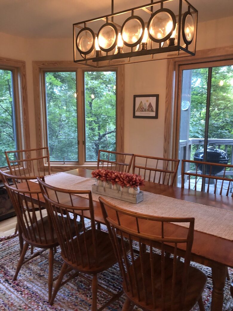 Dining room with seating for eight and amazing views