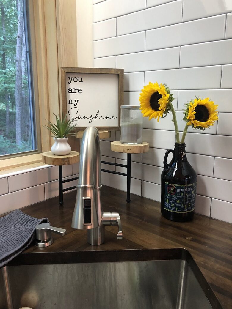 Wintergreen Retreat: Steps to Great Hiking on the Appalachain Trail - Wintergreen Resort, Virginia