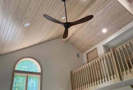 Ceiling of the great room.