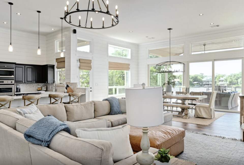 Lakefront Luxury on Lake LBJ - Granite Shoals, Texas