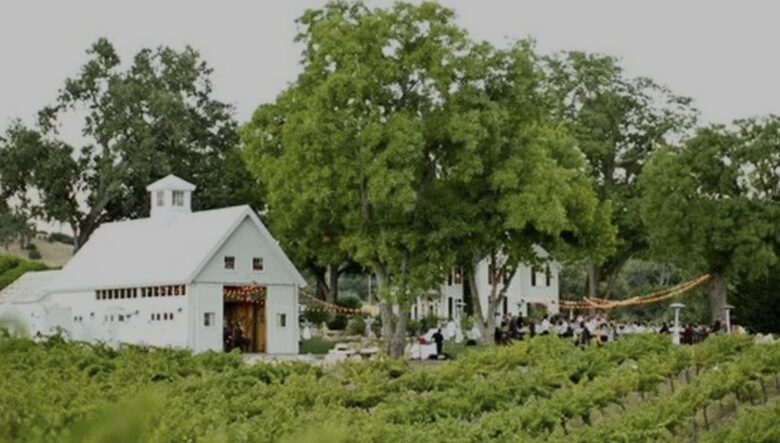 Classic Americana Farmhouse - Paso Robles, California