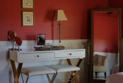 Classic Americana Farmhouse - Paso Robles, California