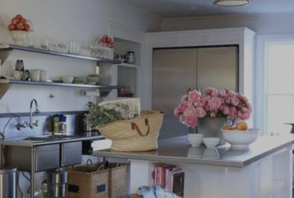 Classic Americana Farmhouse - Paso Robles, California