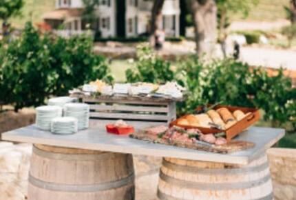 Classic Americana Farmhouse - Paso Robles, California