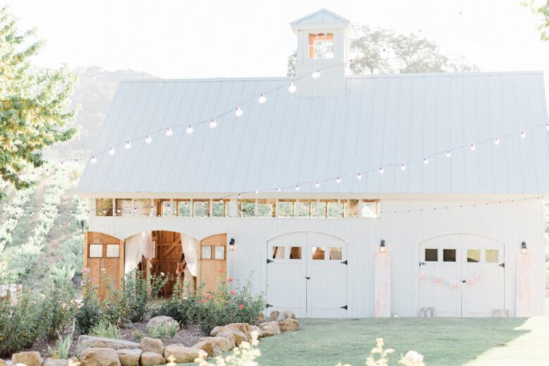 Classic Americana Farmhouse - Paso Robles, California