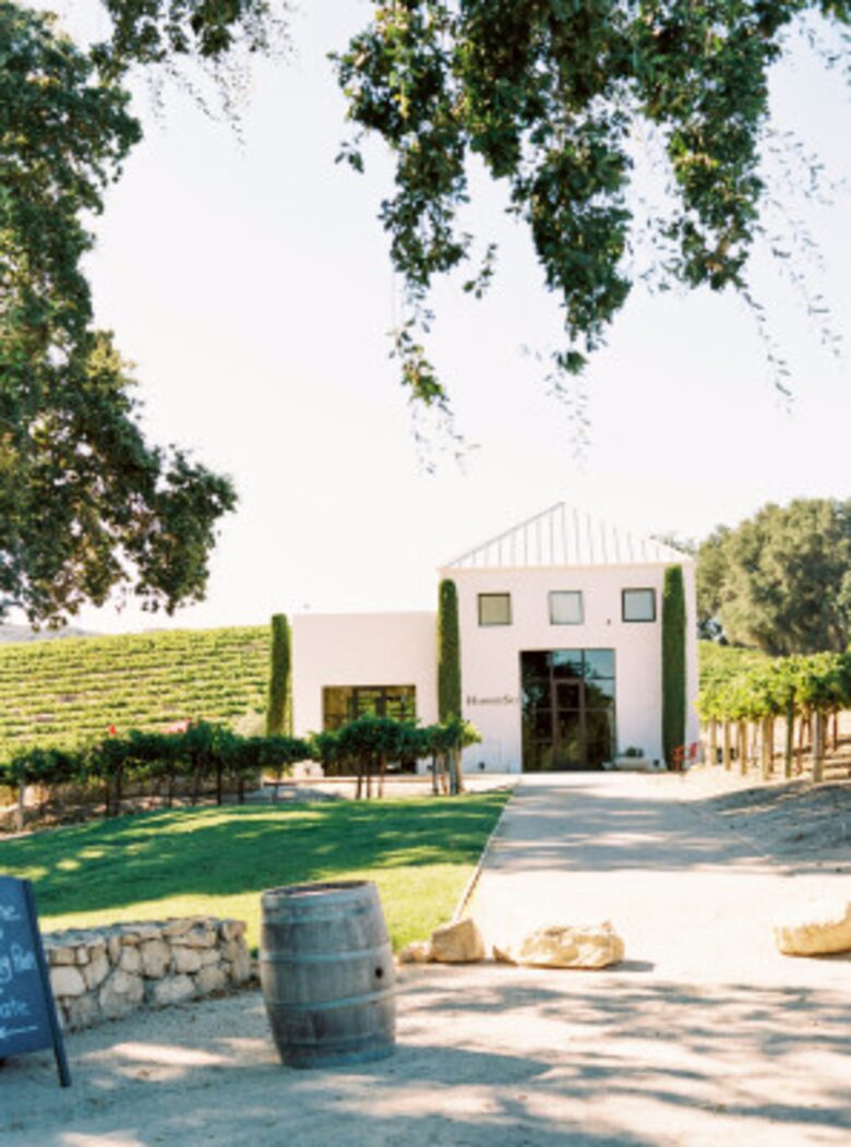 Classic Americana Farmhouse - Paso Robles, California